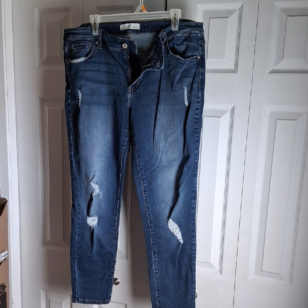KanCan Medium Blue Ripped Cropped Jeans